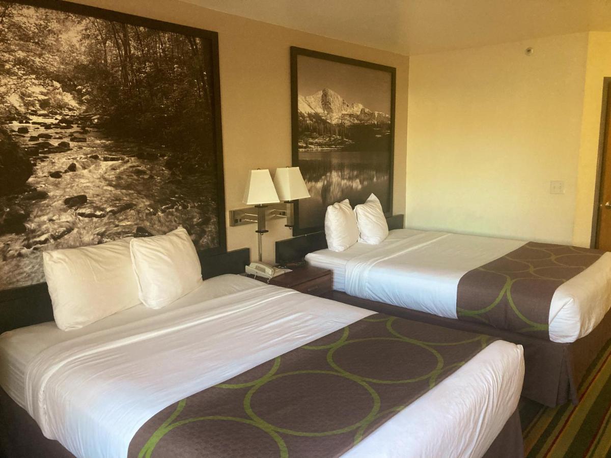 Super 8 By Wyndham Windsor Hotel Kültér fotó